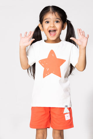 Star T-Shirt in White - Unisex